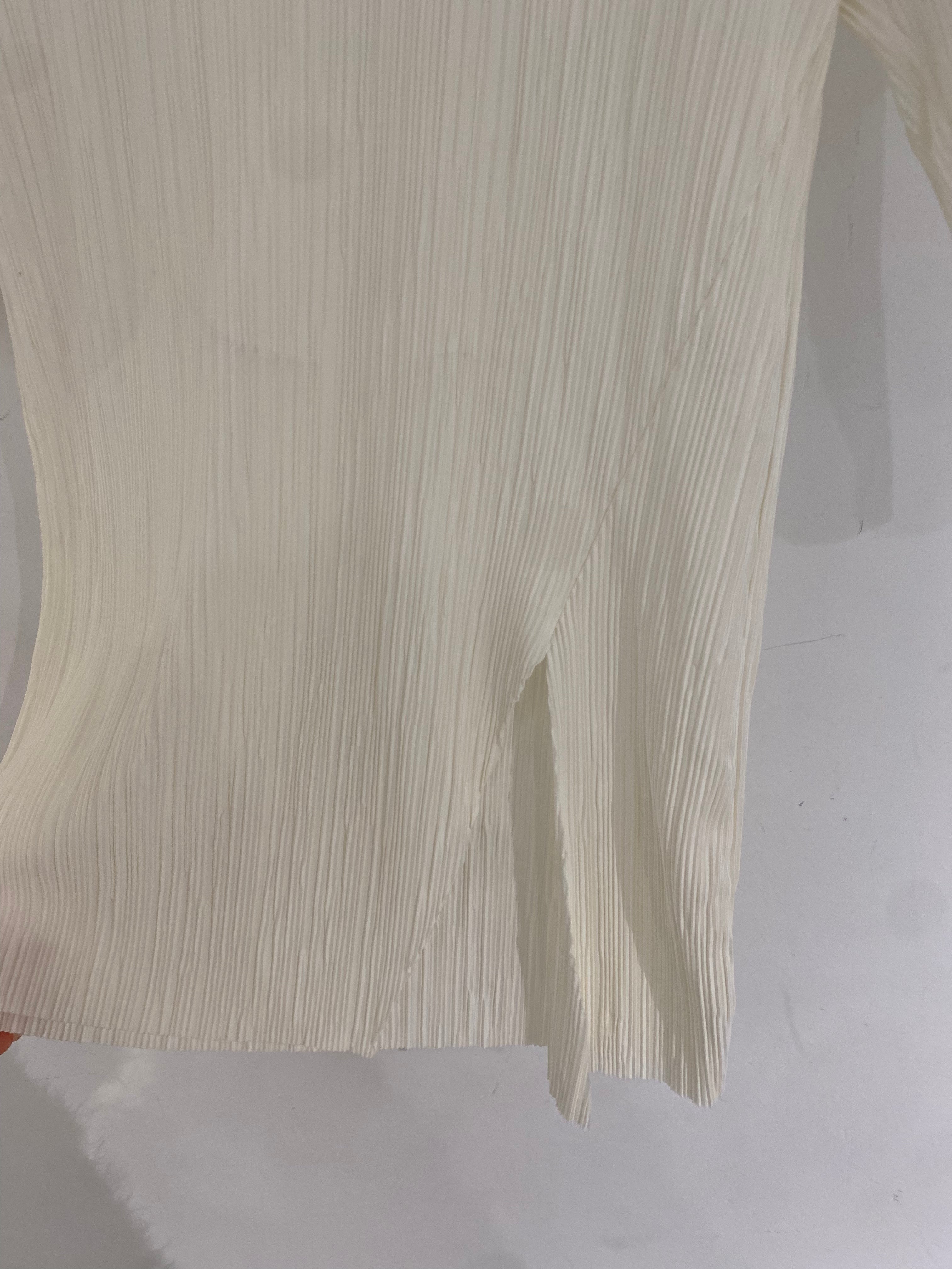Habibi Pleated Slit Top
