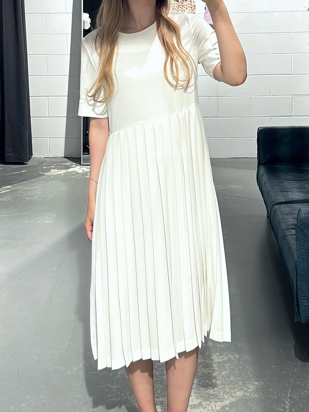 Blanc Pleats Dress