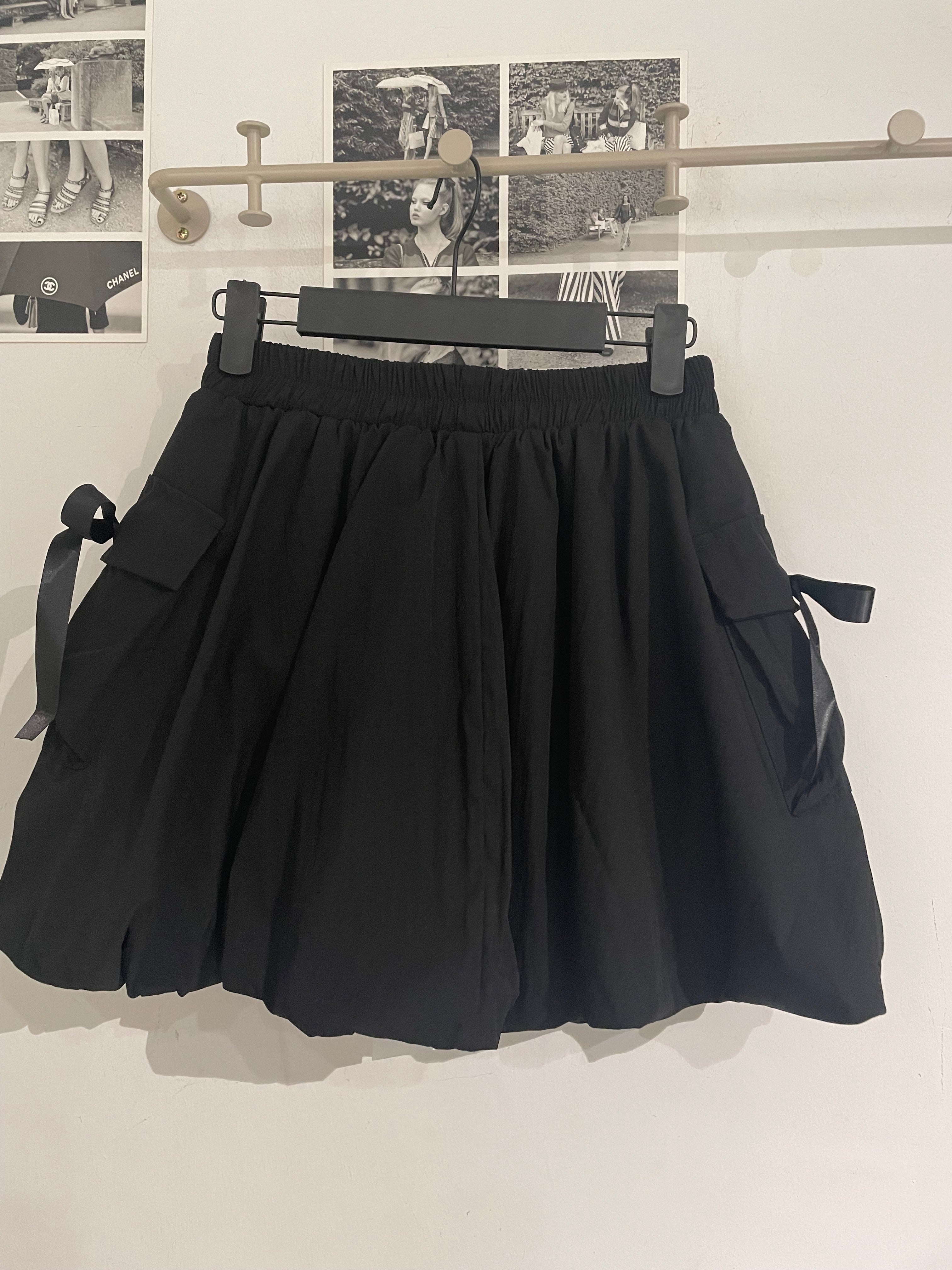 Carrot Balloon Skirt Side Pockets