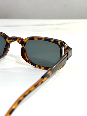 Leo Sqaure Sunglasses