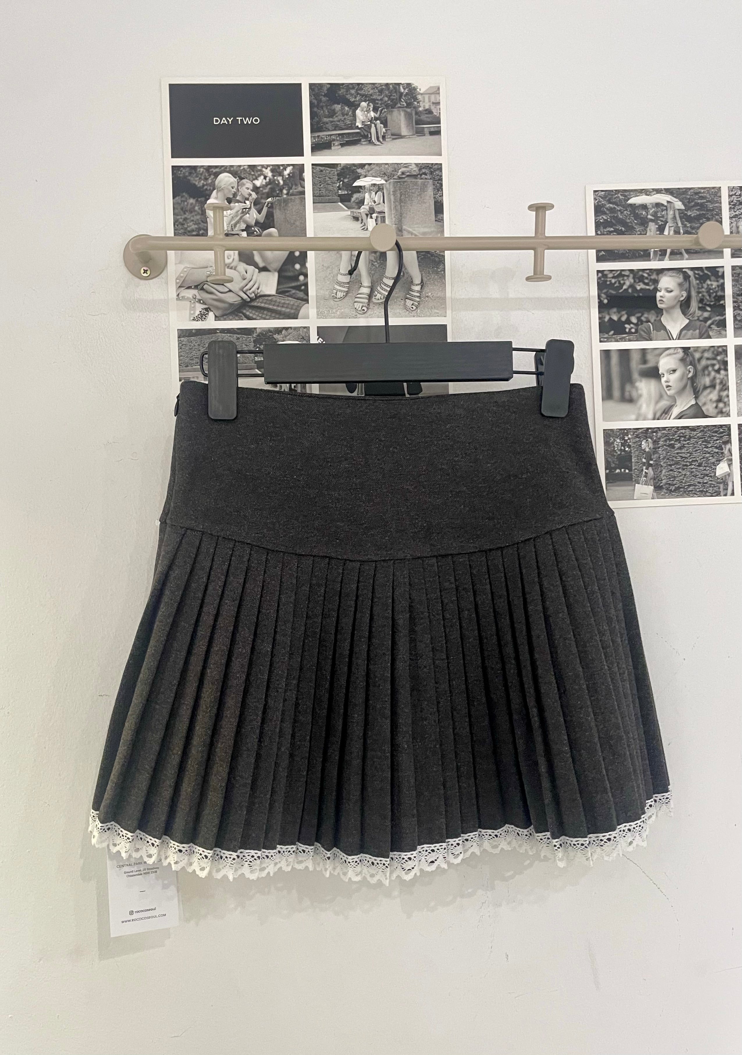 Maru Lace Pleated Skirt