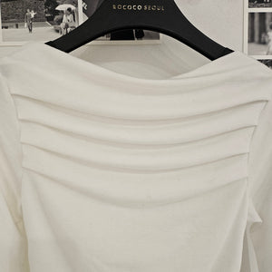 Maru Front Shirring T