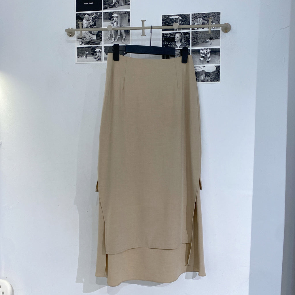 Arc Linen Slit Long Skirt