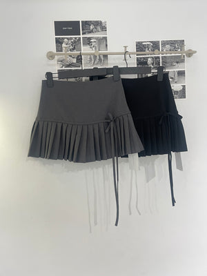 Maru Ribbon Pleated Skirt