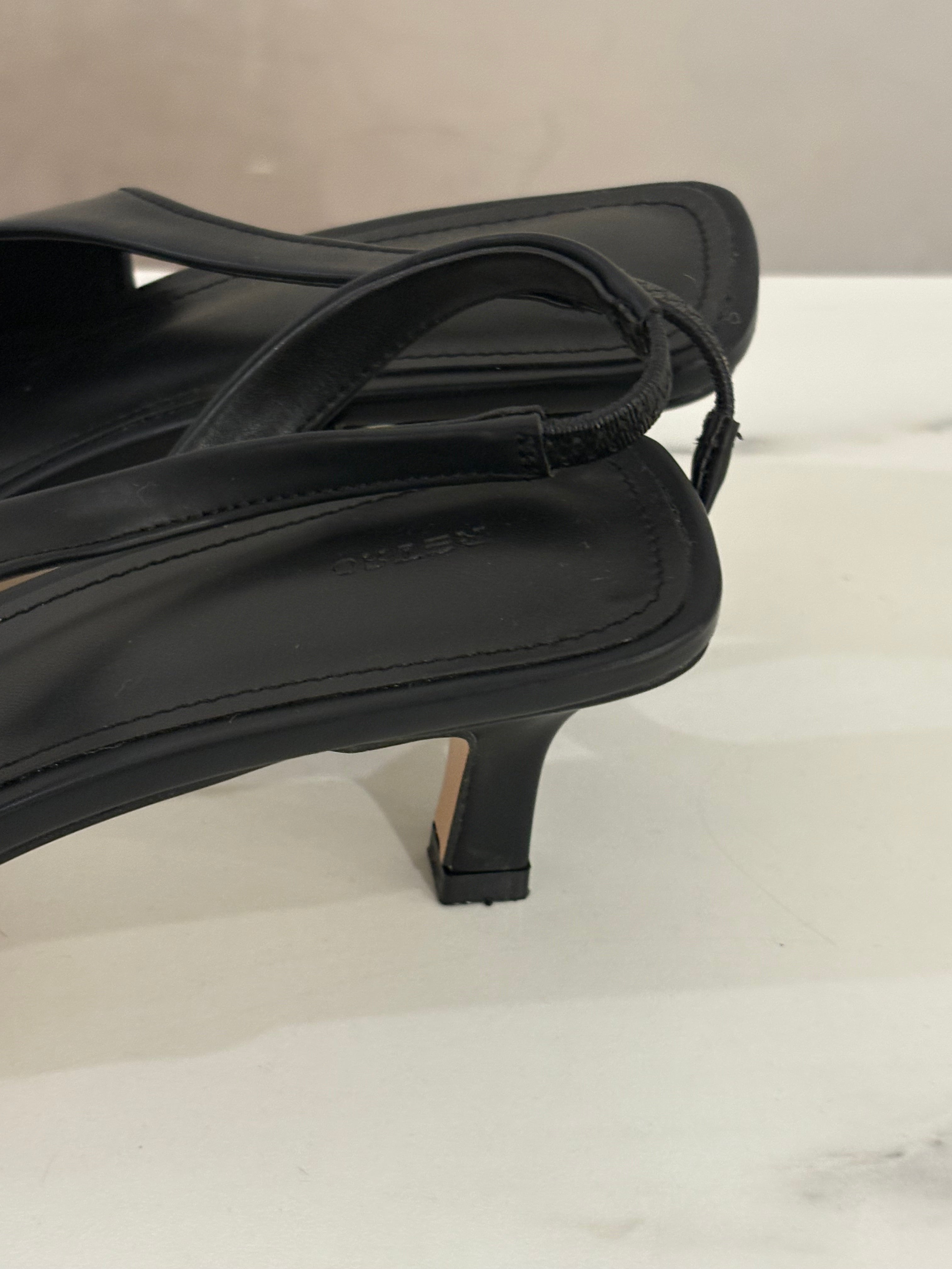 Retro Middle Slingback