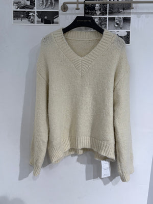 Lucky V Knit