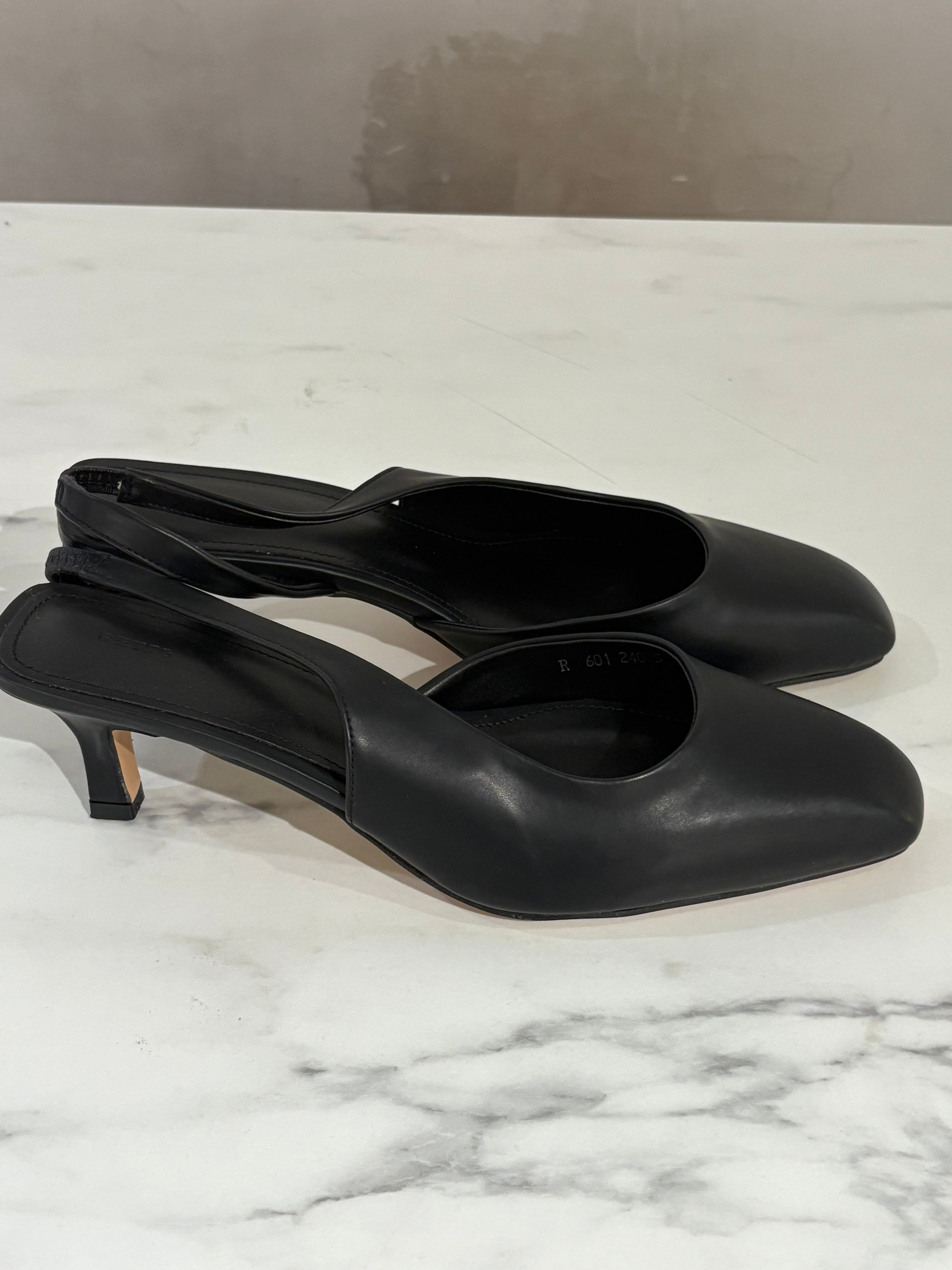 Retro Middle Slingback