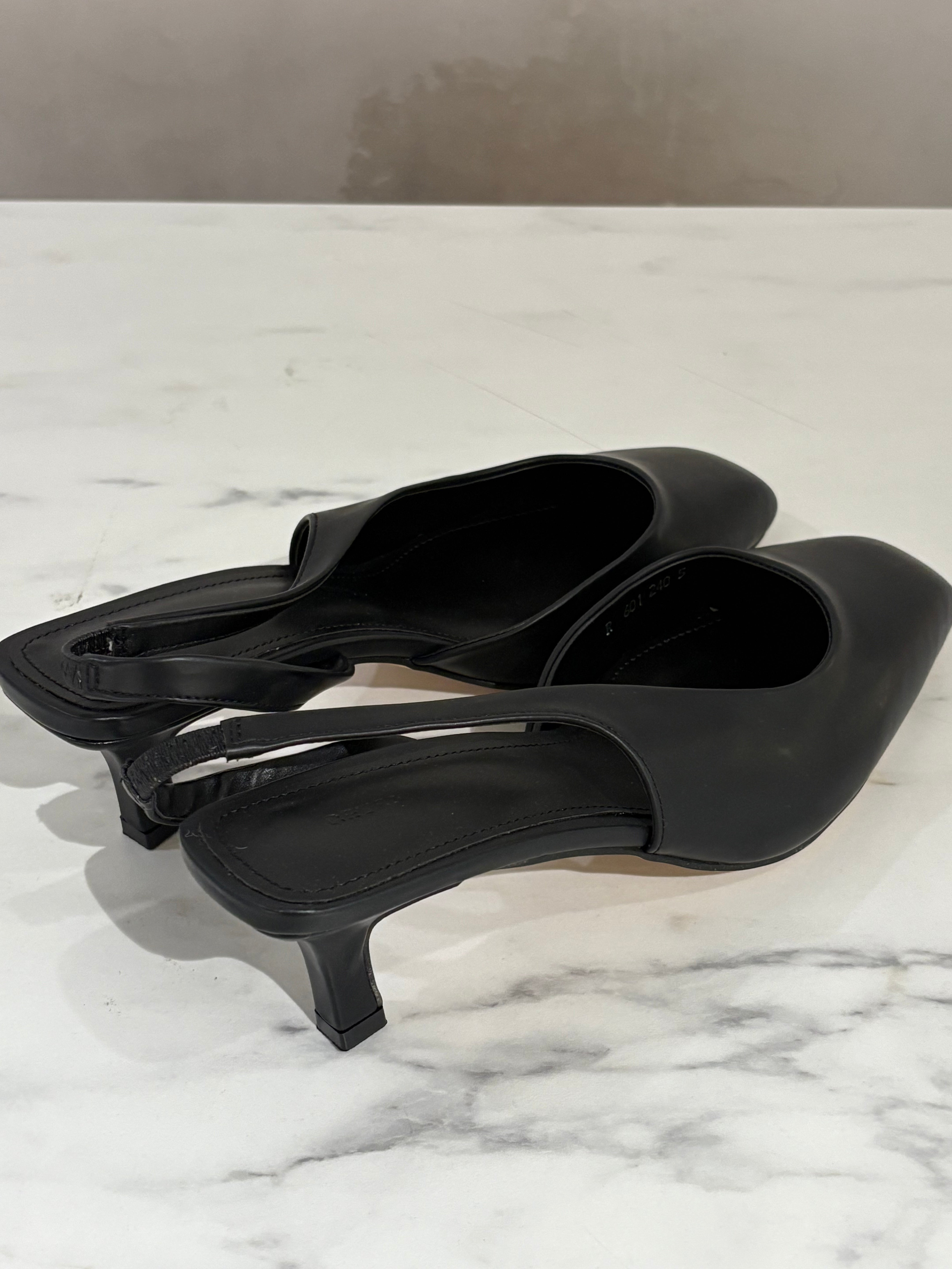Retro Middle Slingback