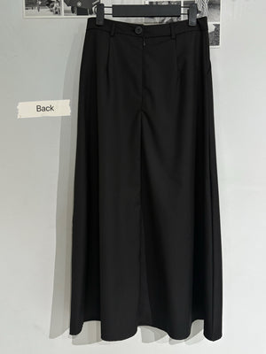 Yuni Black Long Skirt