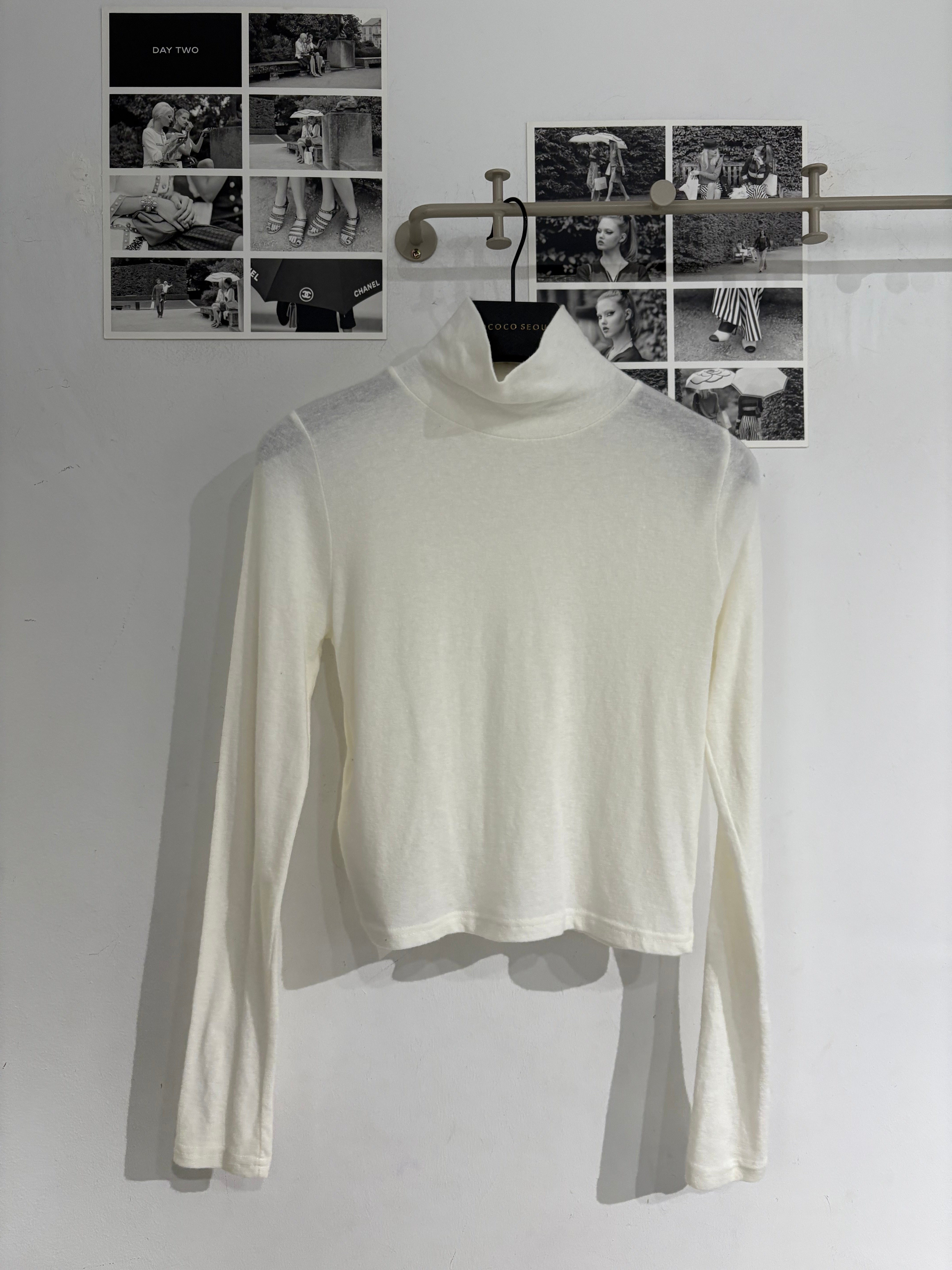 Blackpom Angora Turtle Top