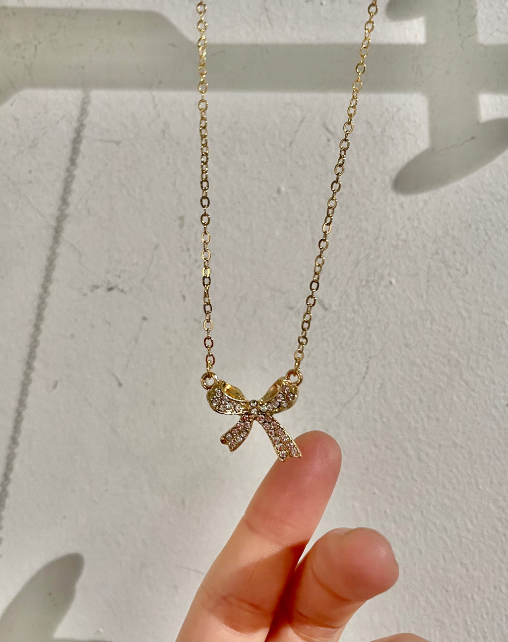Cubic Gold Ribbon Necklace