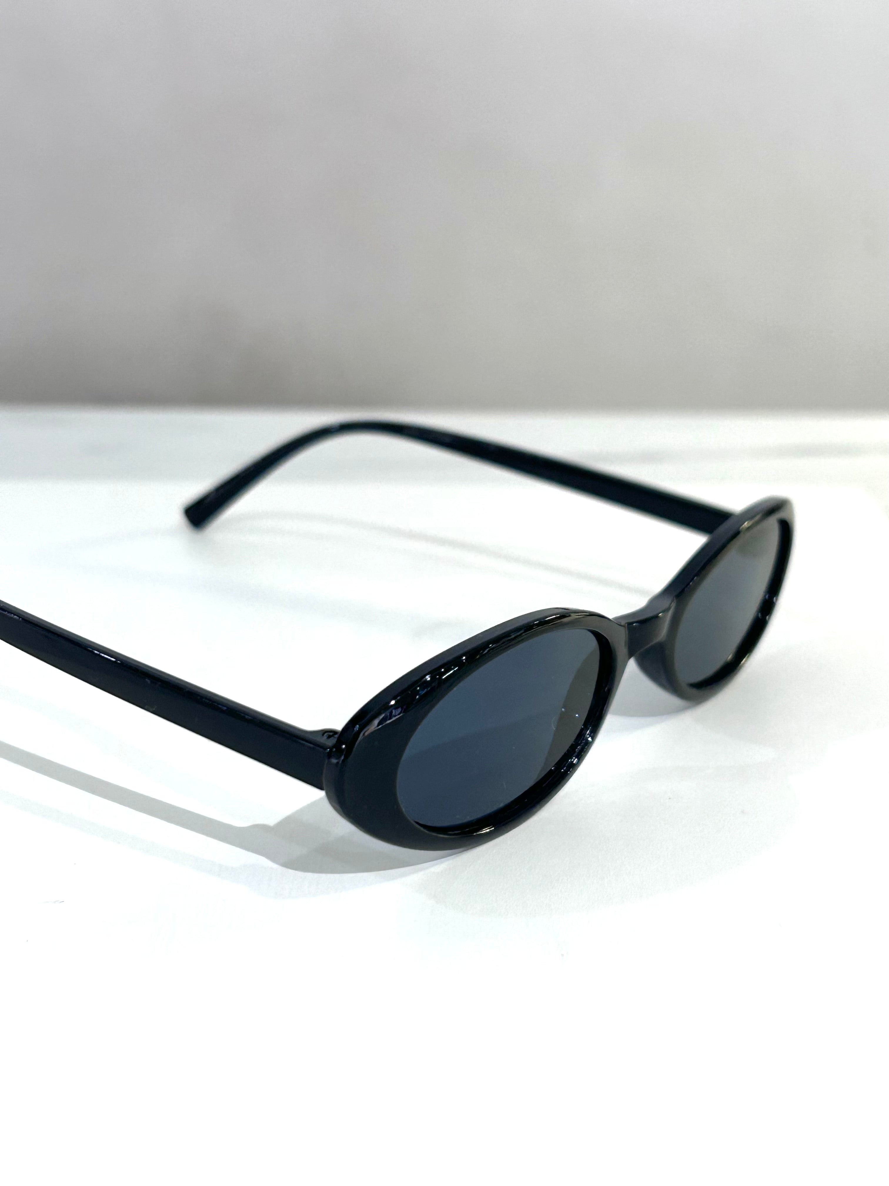 Minimal Cat Sunglasses