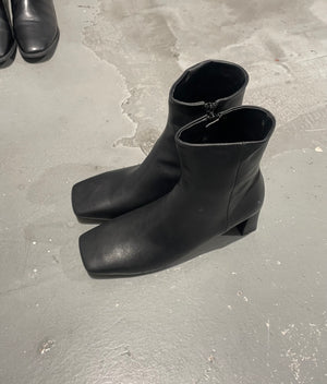 Common Basic Ankle Boots