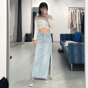 Flip Slit Denim Skirt