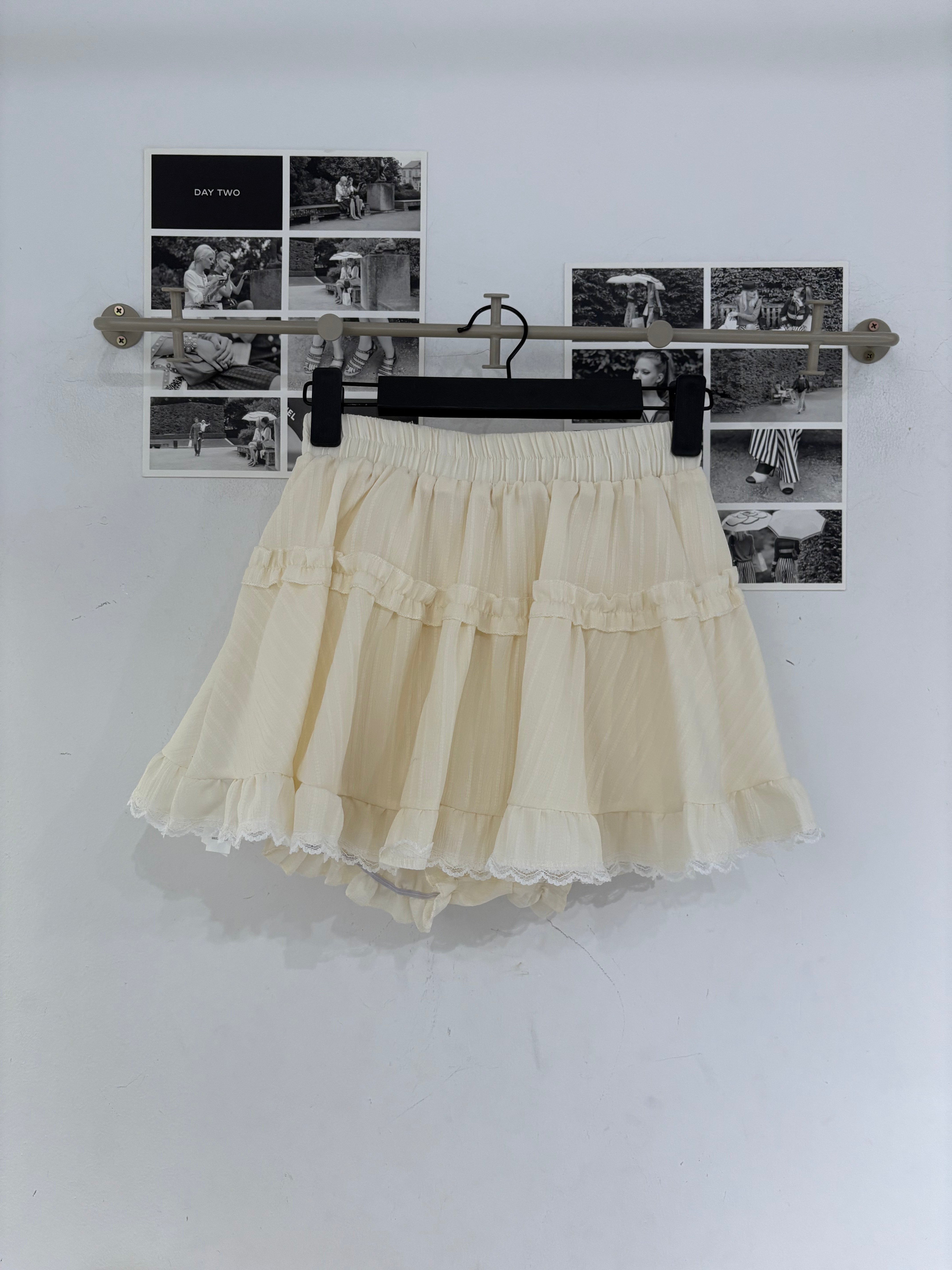 Carrot Roy Frill Skirt