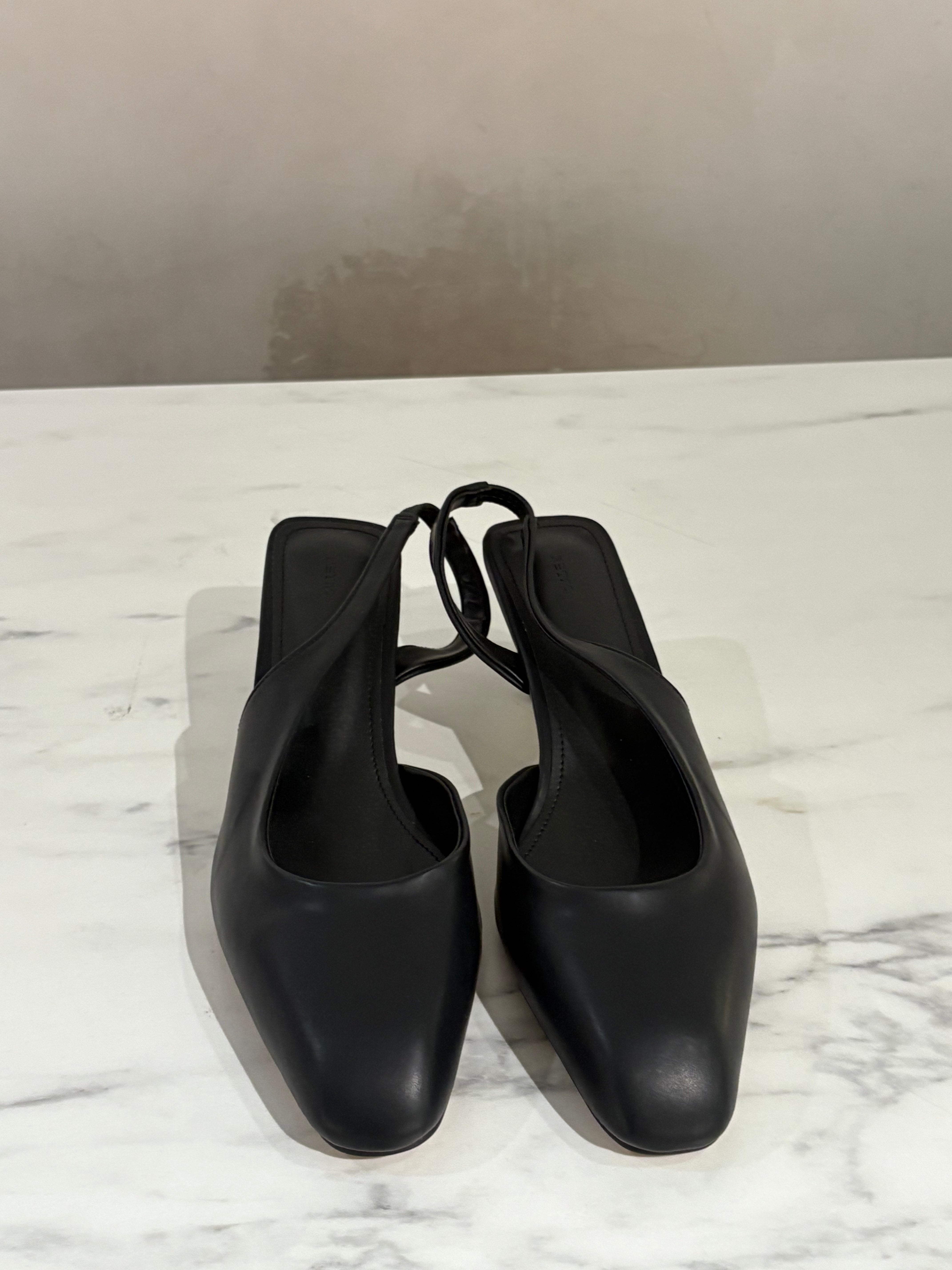 Retro Middle Slingback