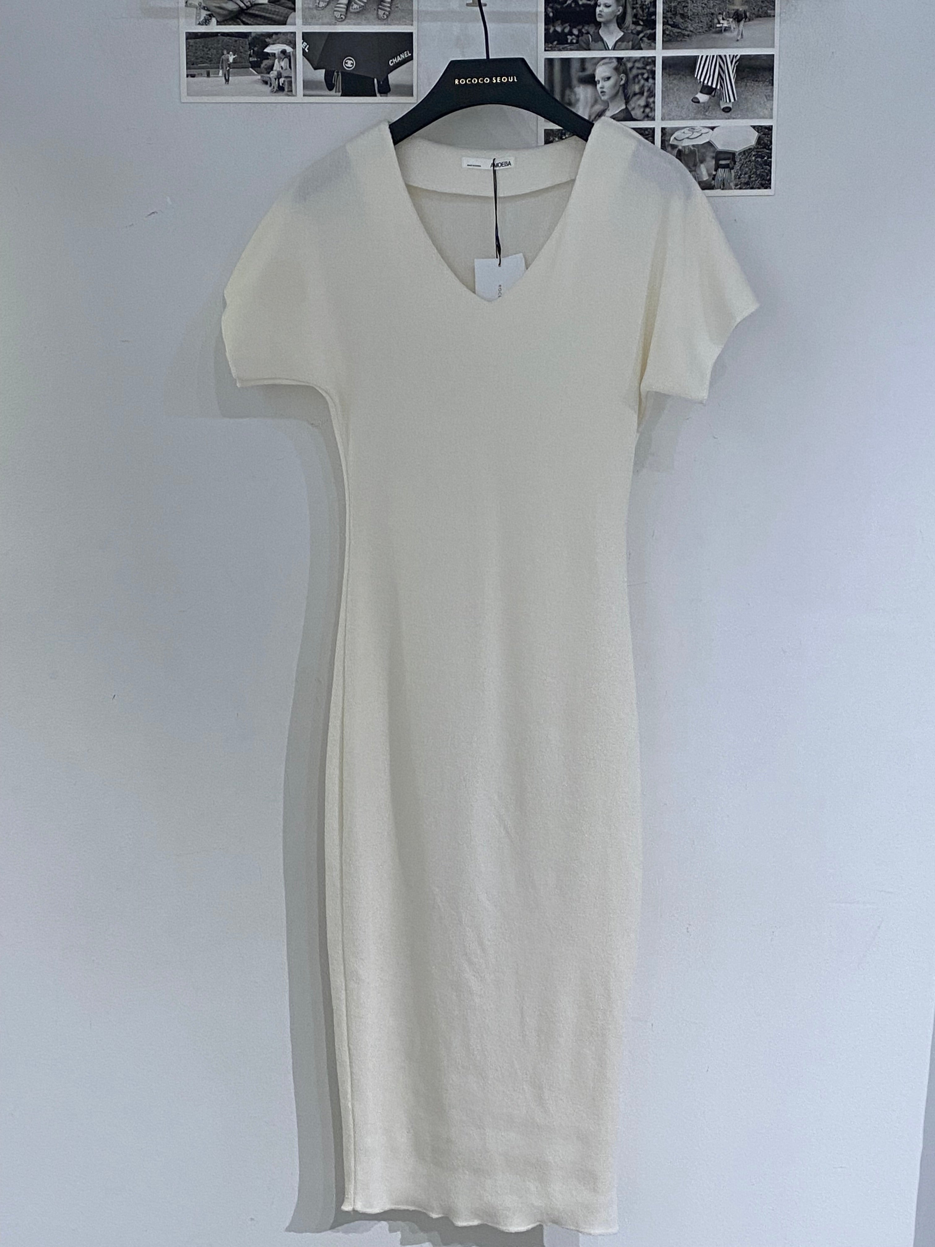 AMOEBA V-neck Knit Dress