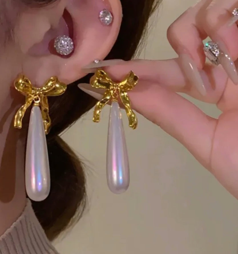 Ribbon Drop Pearl Earrings