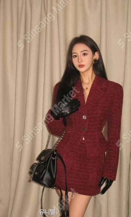 Yuni M2 Red Micro Skirt