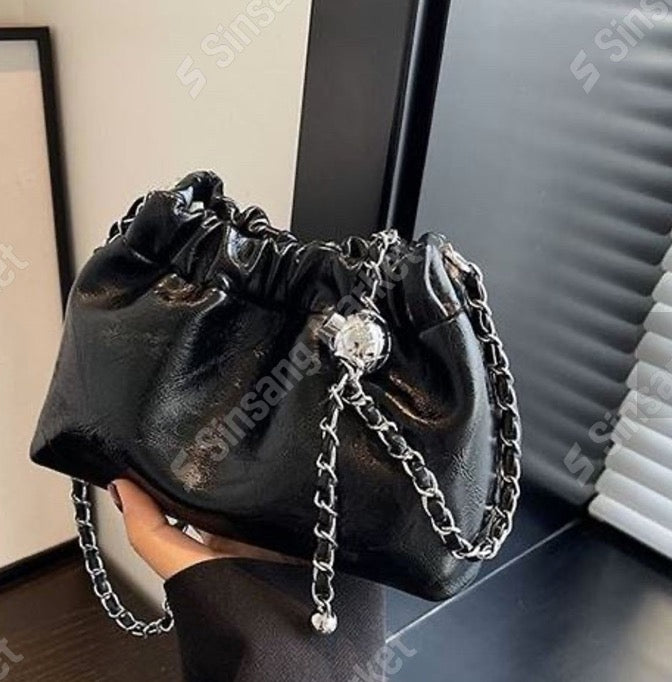 Koi Mood Chain Bag