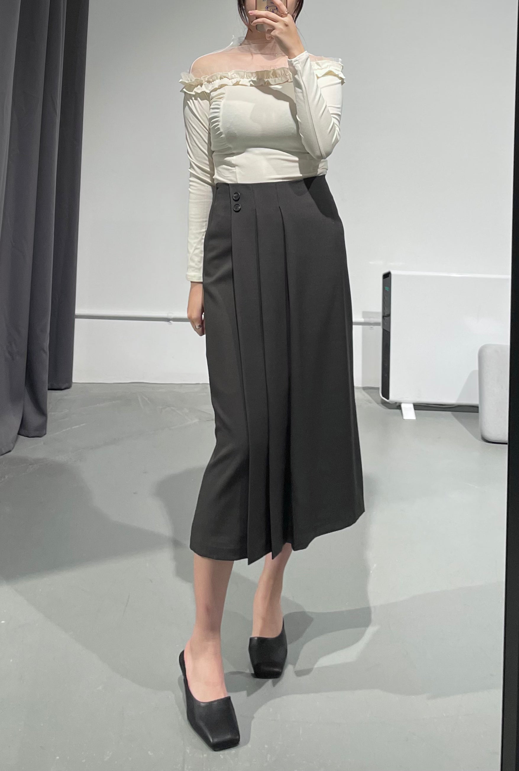 Pure Mute Pleated Skirt