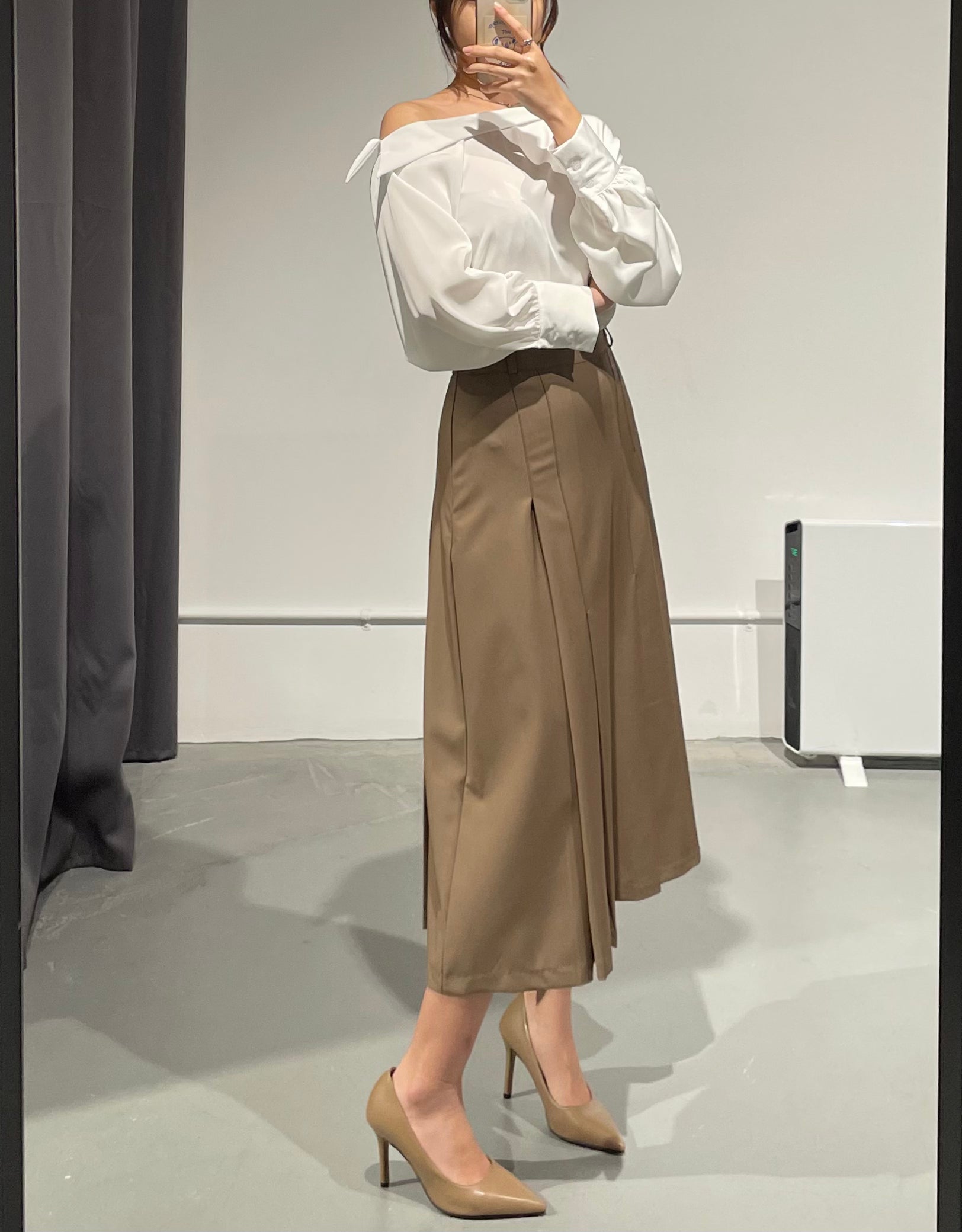 Jackson Pleat Tailored Skirt