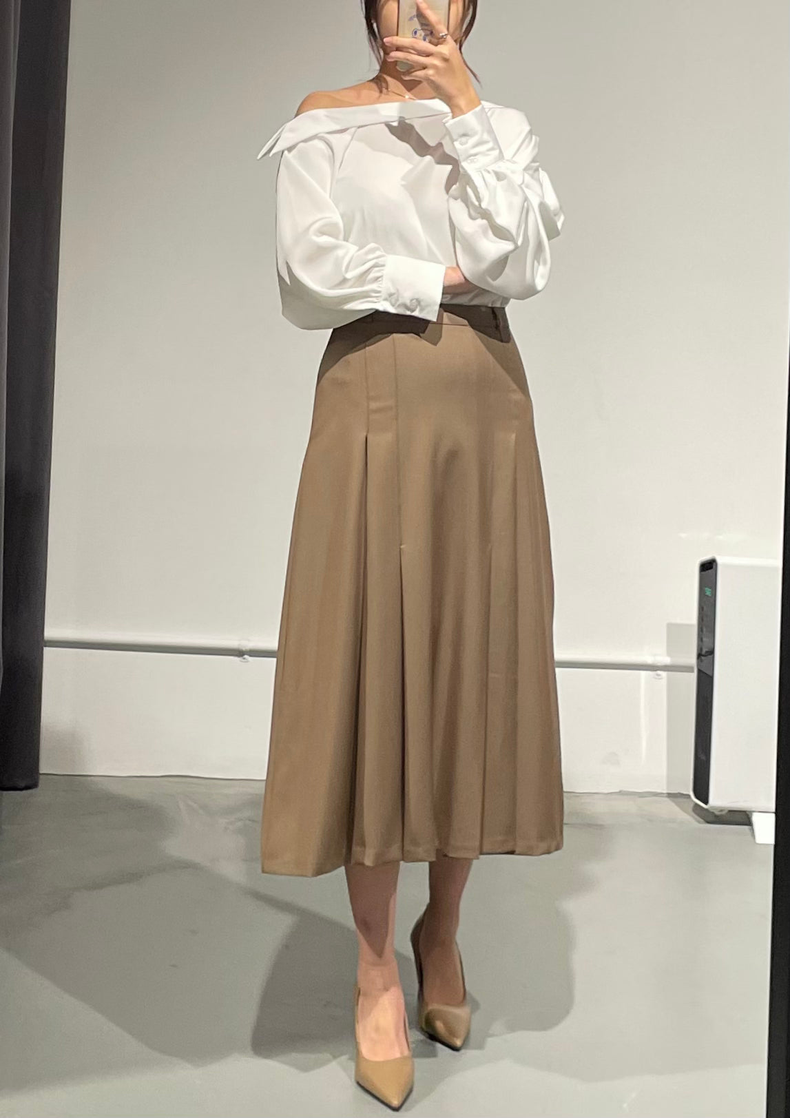 Jackson Pleat Tailored Skirt