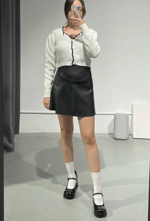 Hong Wave Neck Knit Cardigan