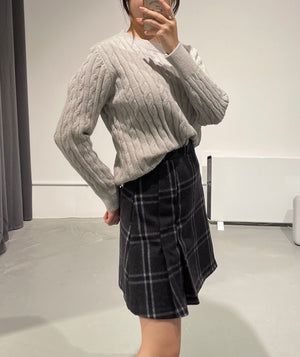 Yuri Grey Cable Knit