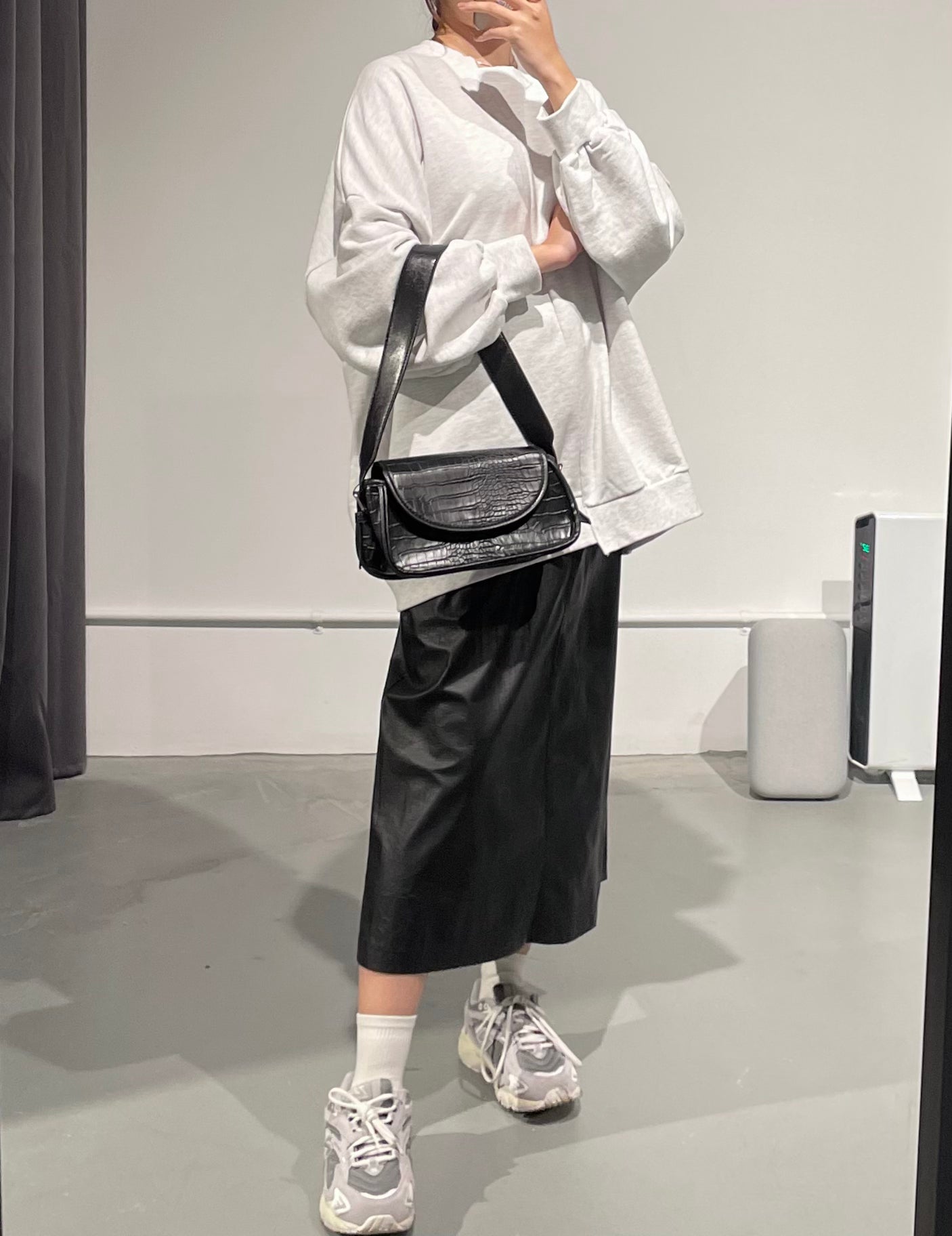 WNavy Crack Skirt
