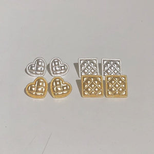 Puff Metal Earrings in two Colors