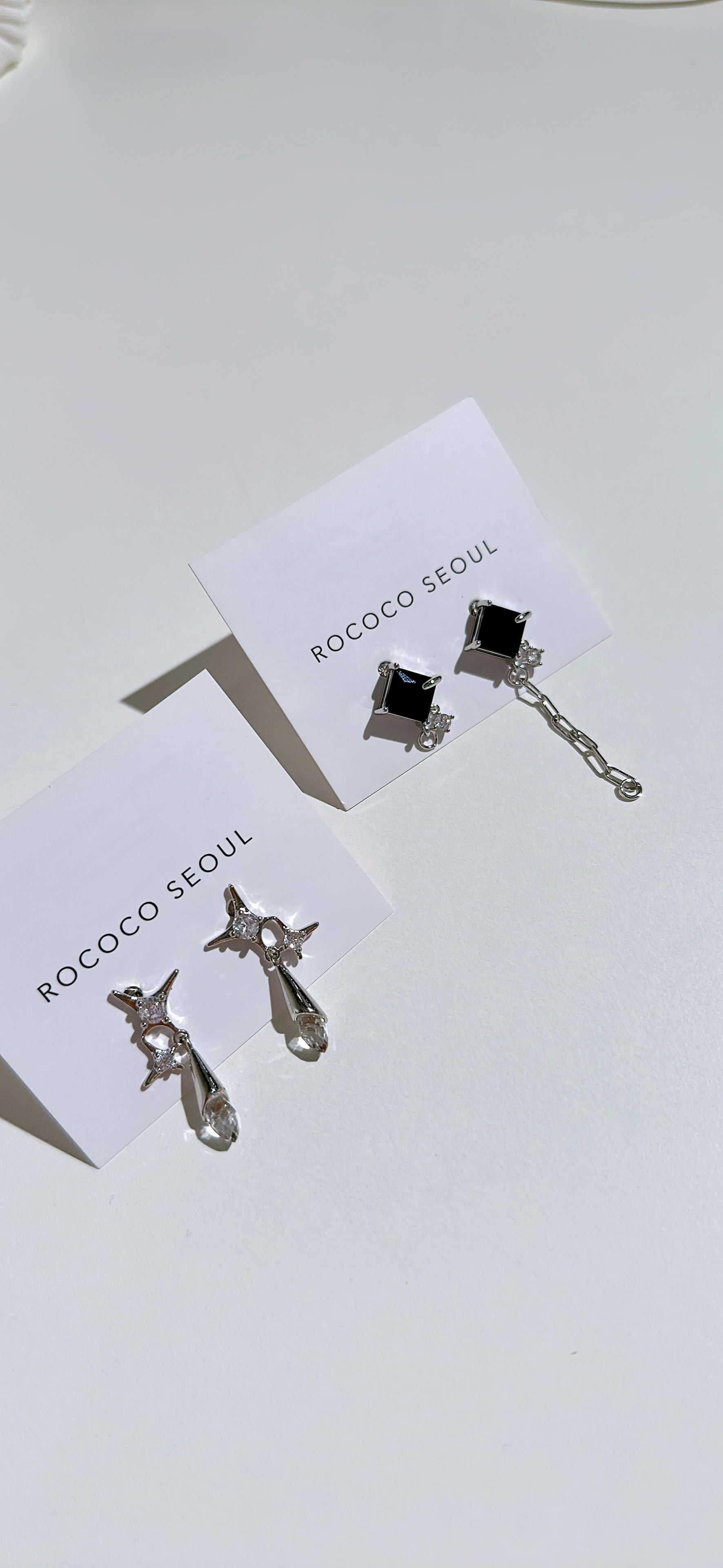 Onyx Chain Unbal Earrings (925 Silver)