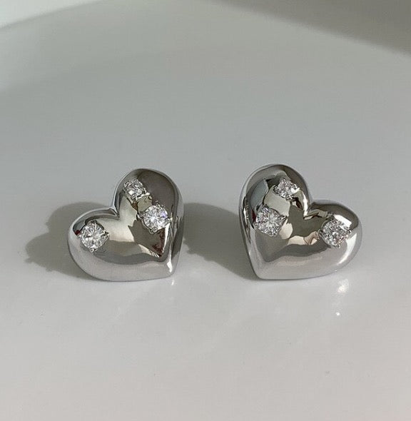 Cubic Bold Heart Earrings(925 Silver)