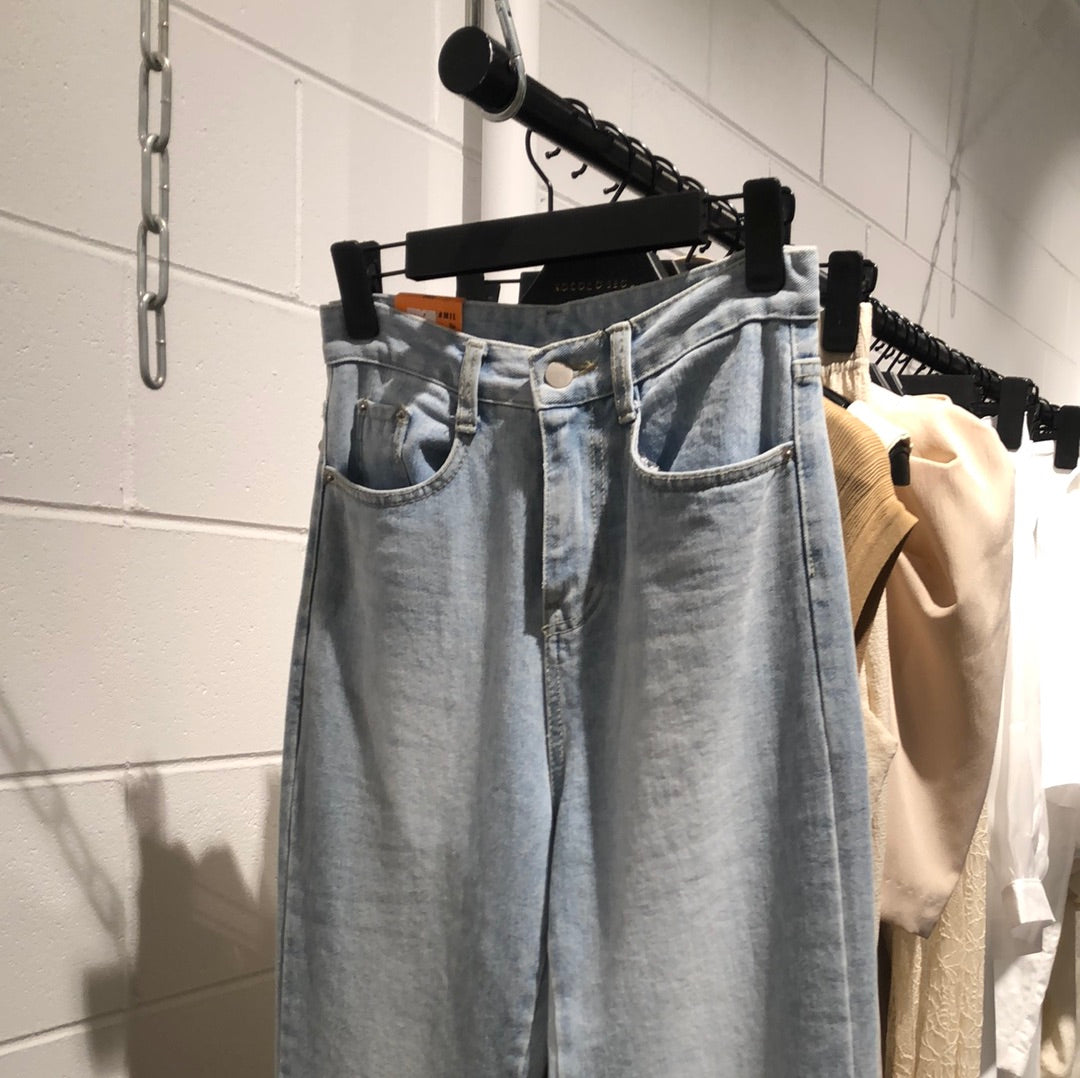 Permil Slit Jeans - Light Washing