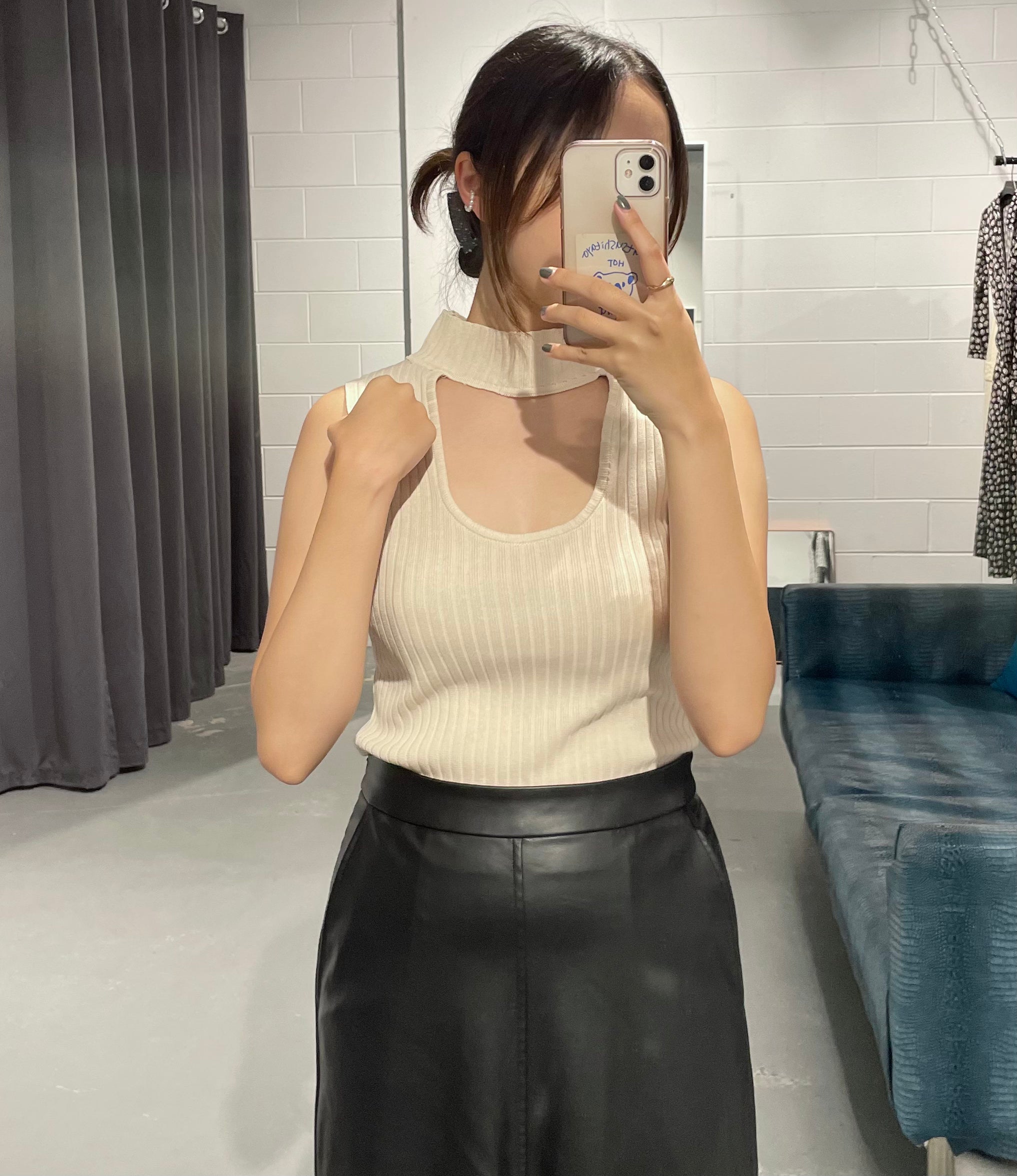 JR U Chocker Sleeveless
