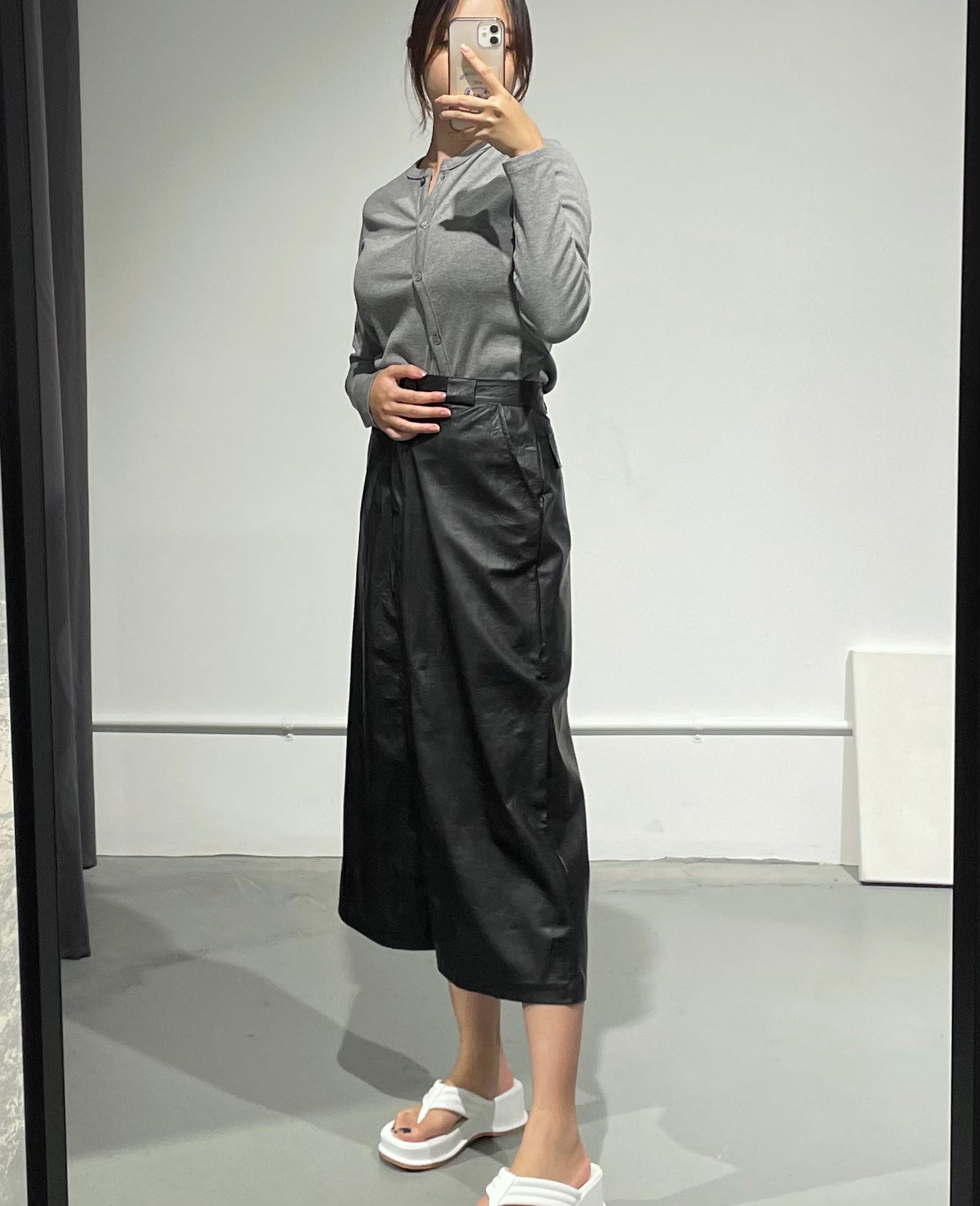 WNavy Crack Skirt