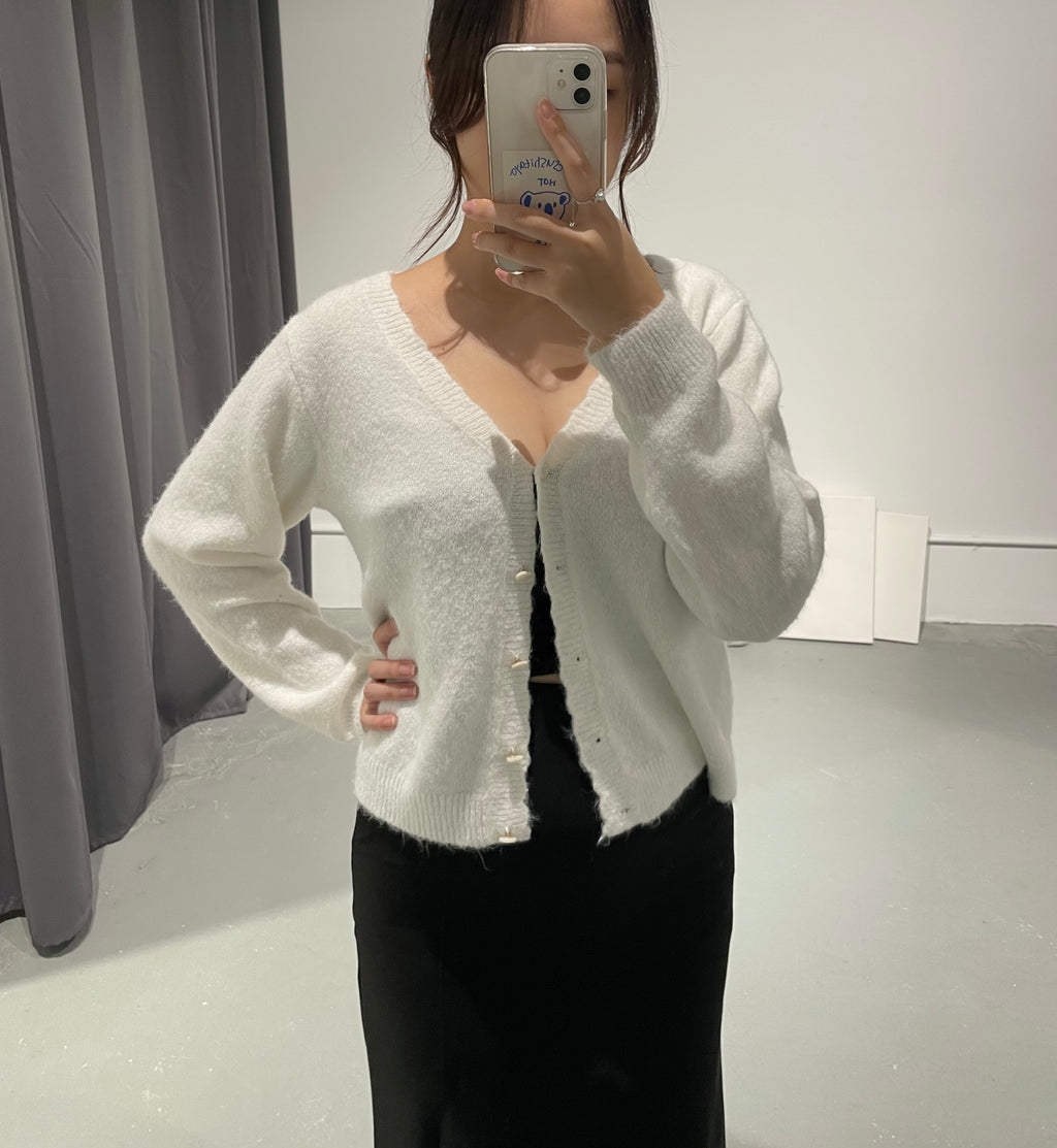 Soft Wool V Cardigan